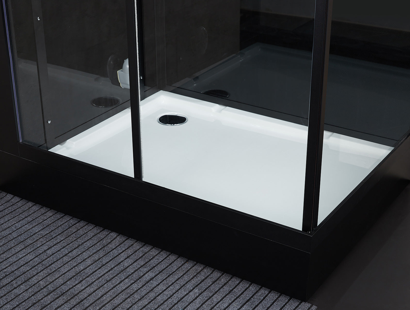 Maya Bath Platinum Lucca-R Steam Shower